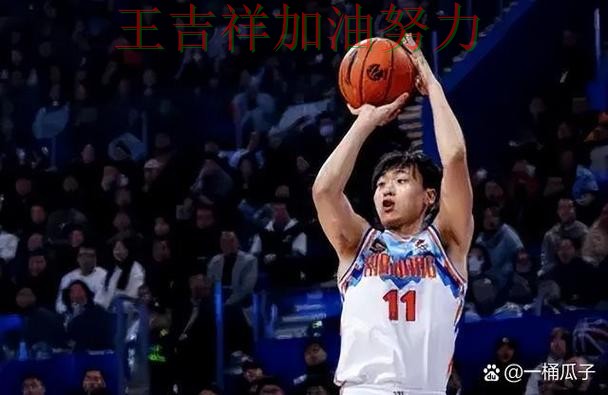 中国羽毛球队防线失误导致痛失好局 争冠格局出现新的变化 中国羽毛球队防线失误导致痛失好局 争冠格局出现新的变化